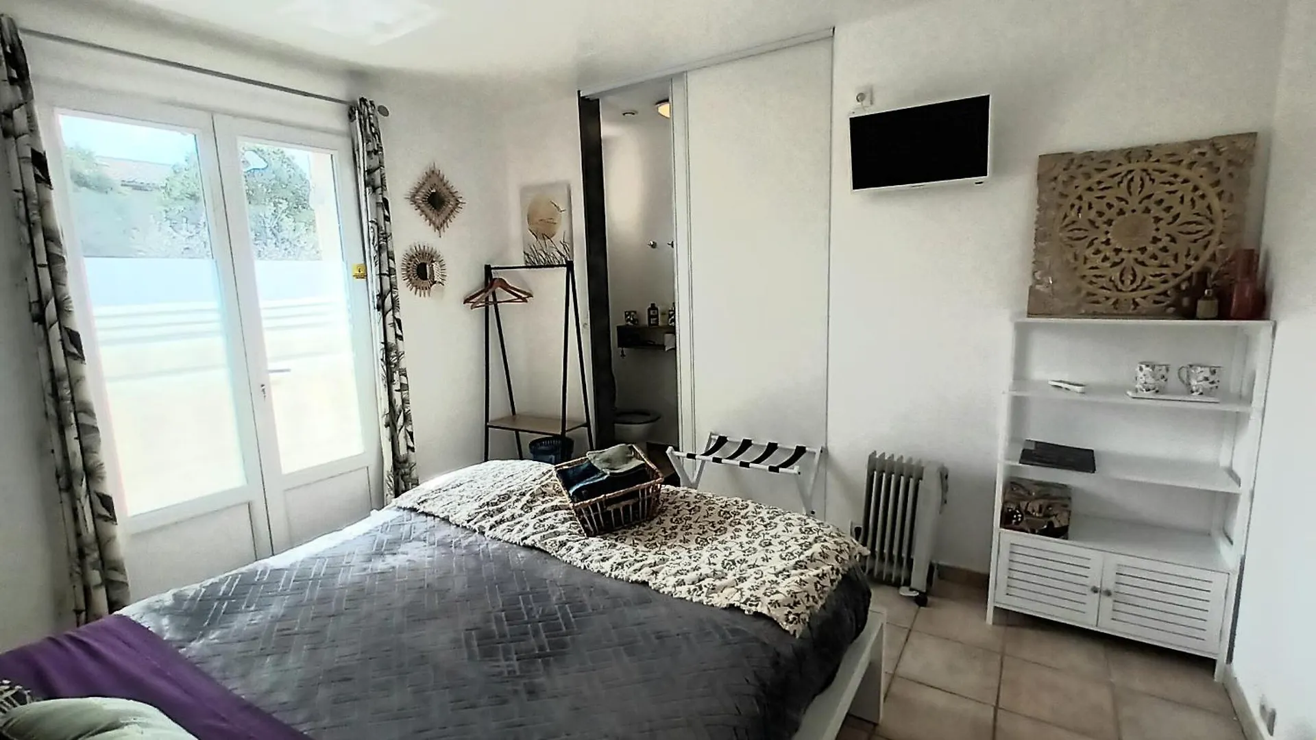 Chambres D'Hotes & Jacuzzi - A L'Ombre Des Amandiers Saint-Martin-d'Ardeche